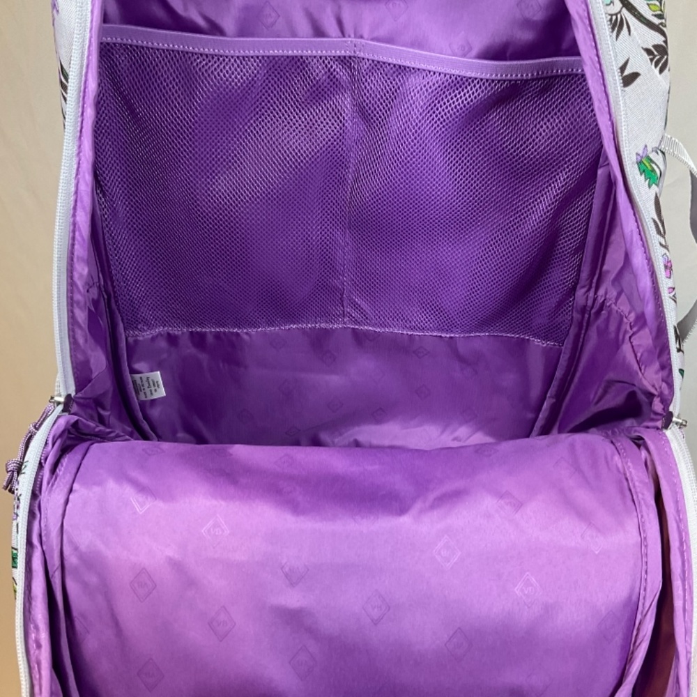 *Final Price*Vera Bradley Lightweight Travel Backpack Gray Floral NWT - Picture 5 of 7